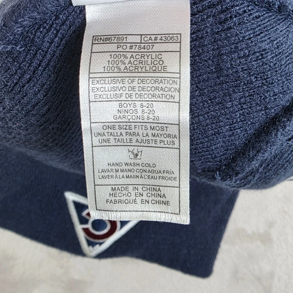 Colorado Avalanche Beanie Hat Youth Large Blue Red Knit Cuff Pom NHL Hockey Warm